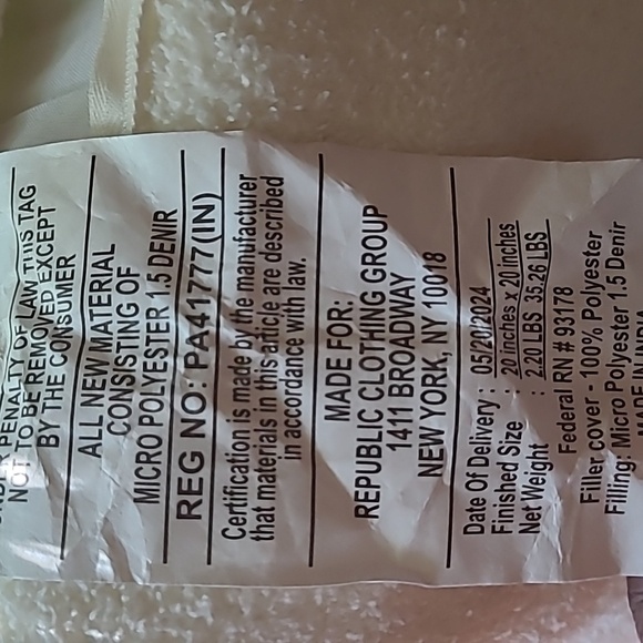 🍒Cherries Throw Pillow - Picture 5 of 6